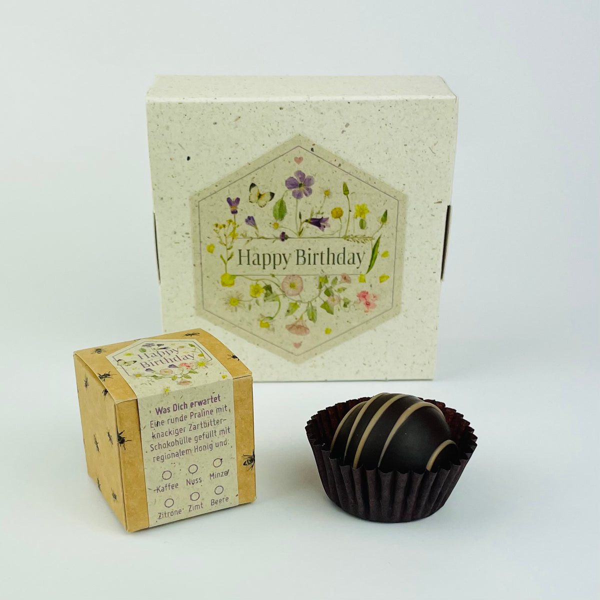 Honigpralinen mit Botschaft Happy Birthday im Blumen Design