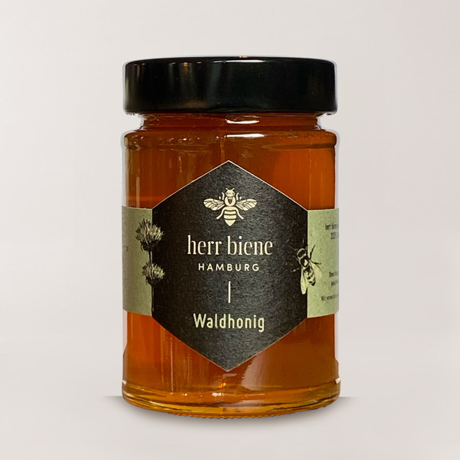 Flüssiger Waldhonig von herr biene im Glas